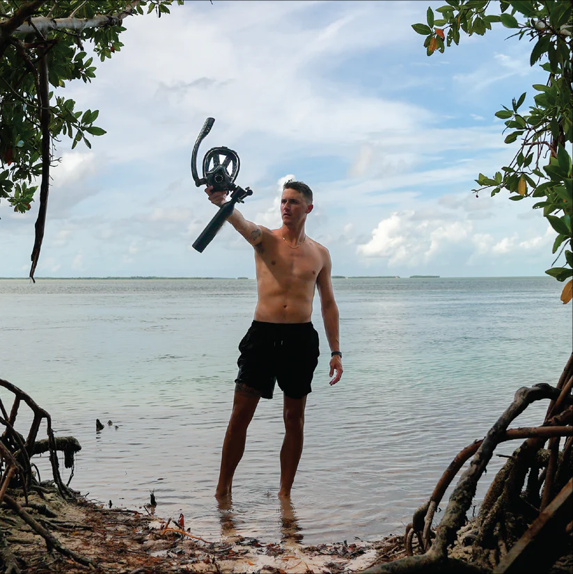 Dual-Mode Full Face Snorkel Mask with Built-In Air Tank for Effortless Underwater Breathing