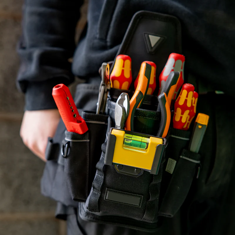 Professional Multi-Tool Grab Pouch – Durable Site Storage with Tape Mount