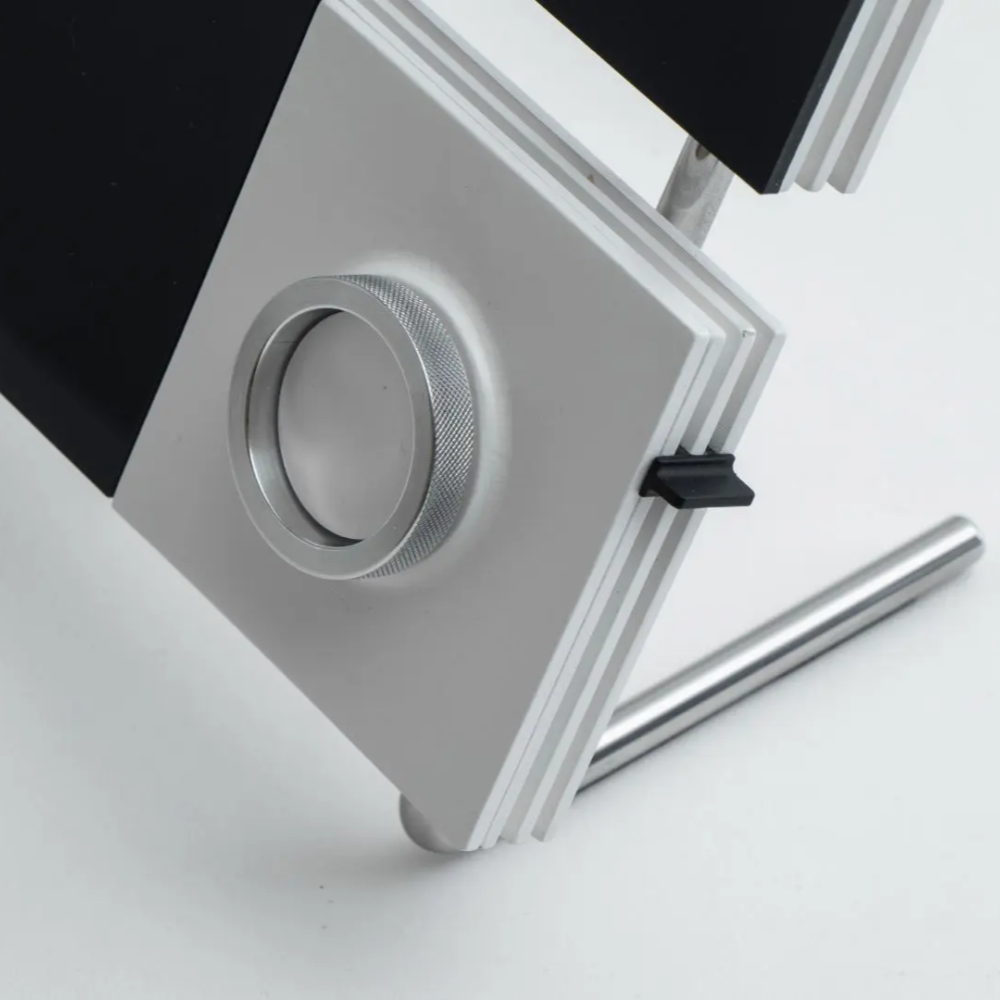 Smart Music Player with Interactive Album Display