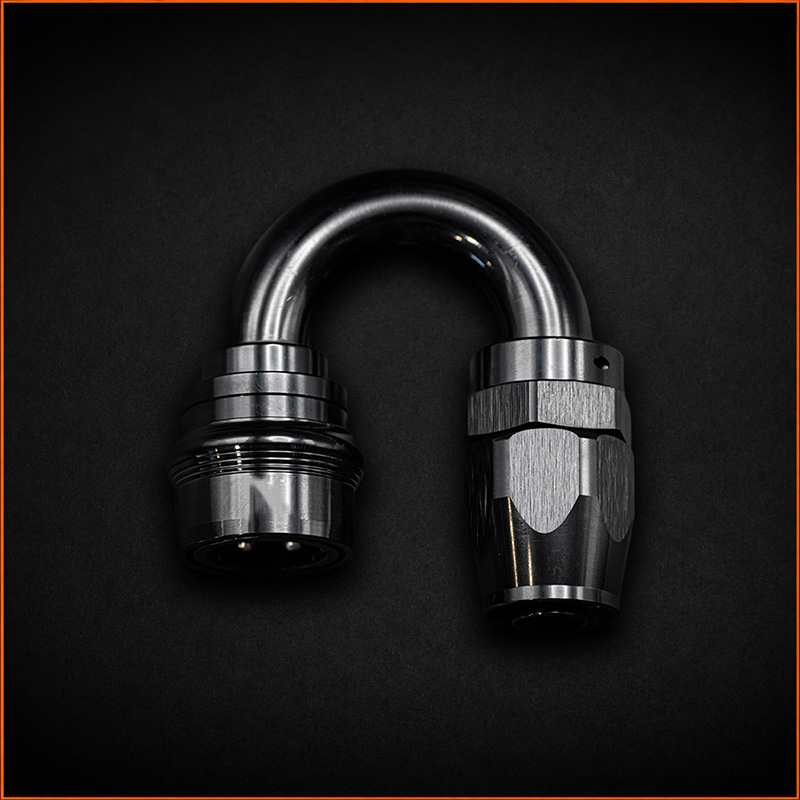 High-Performance Coupling – Secure Fuel & Oil Connection