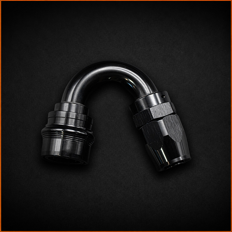 High-Performance Coupling – Secure Fuel & Oil Connection
