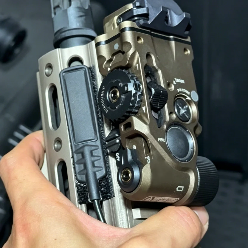 High-Precision Near-IR Light System with Stable Short to Mid-Range Output