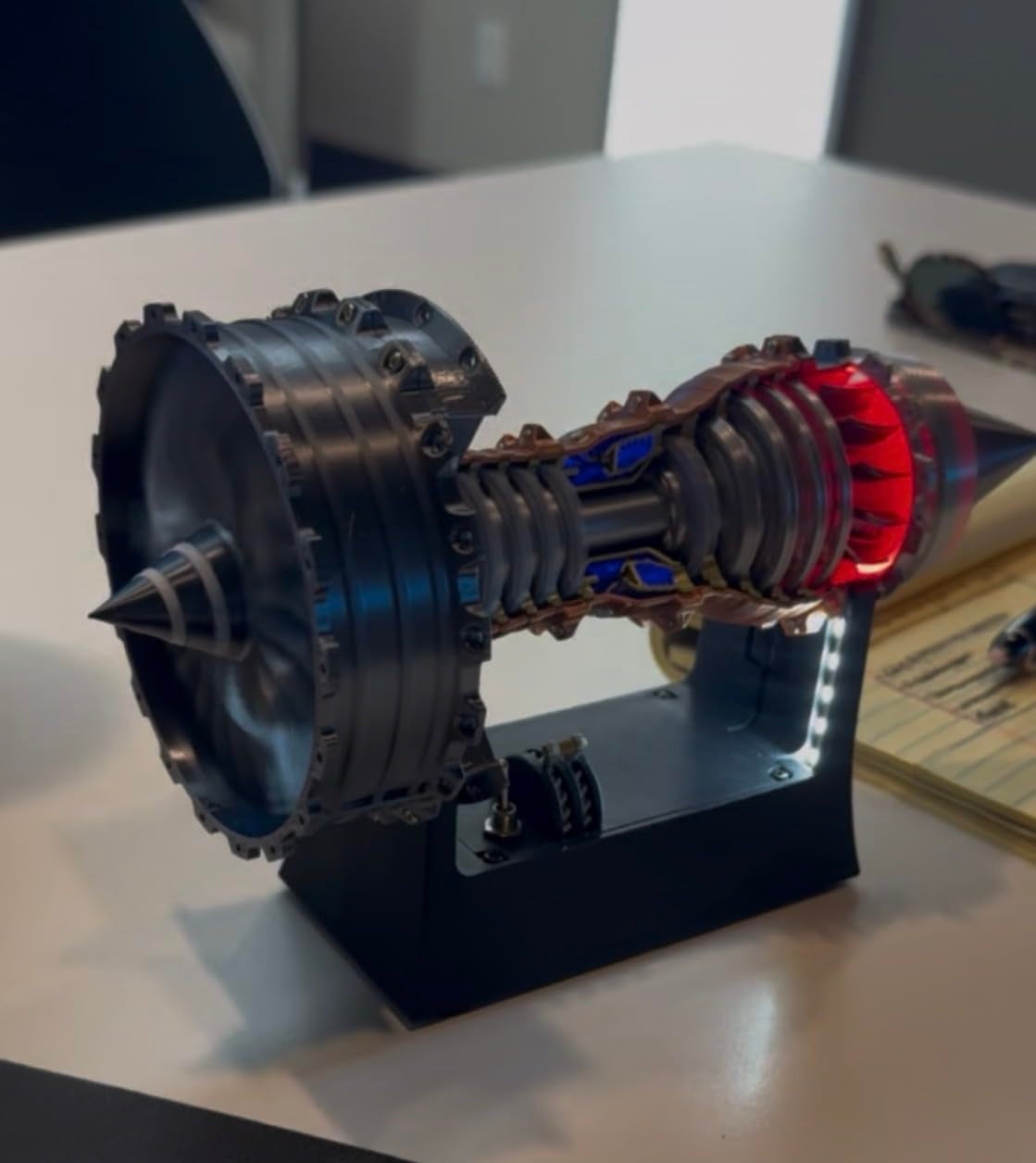 Desktop Metal Jet Engine Model – DIY Mechanical Turbofan Assembly Toy for Adults