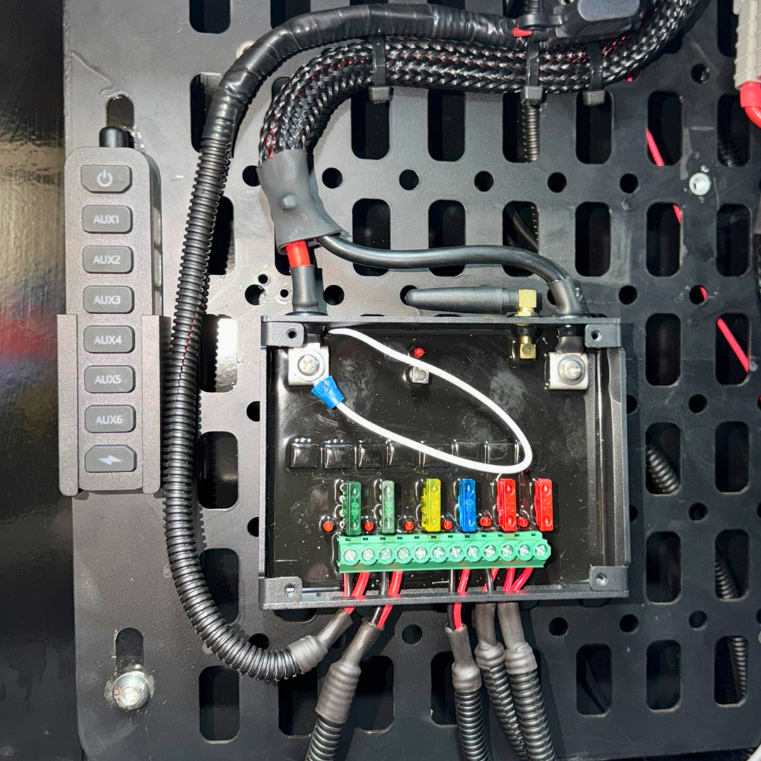 Universal 12V System Switch Controller – Auxiliary Accessory Control Panel